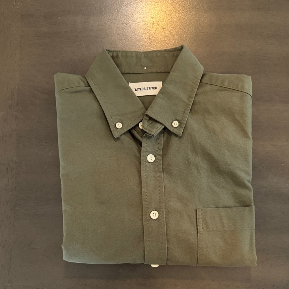 Taylor Stitch Men's Forest Green Button Down Shirt